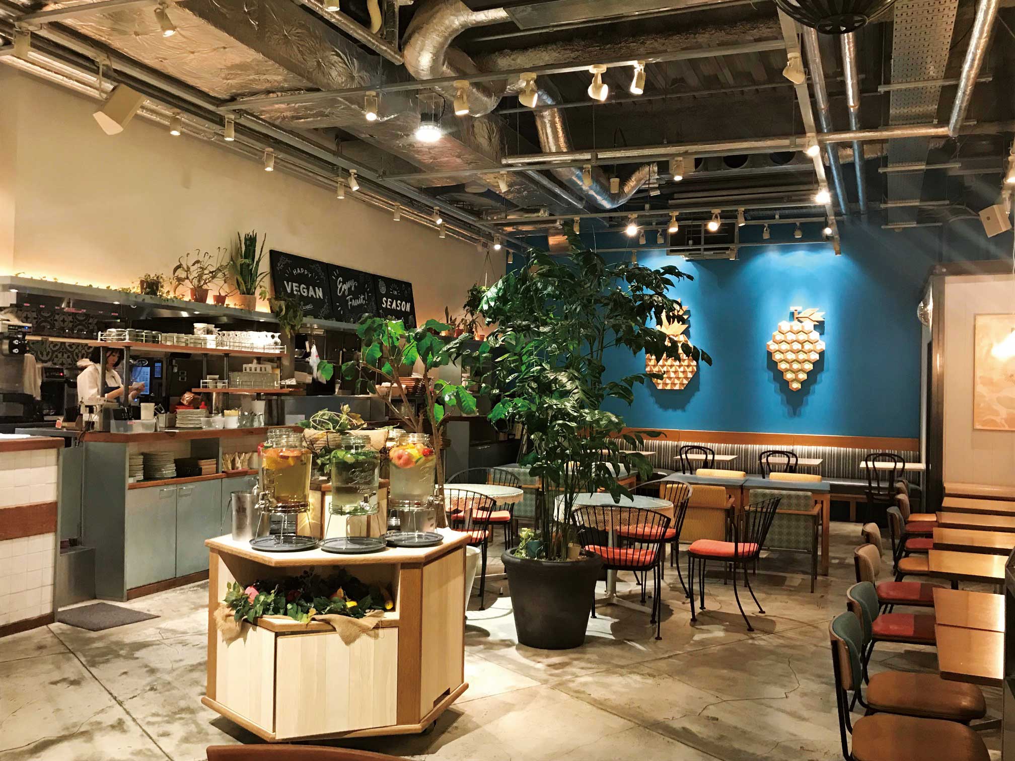 カフェ型タイプ 商業施設モデル 新宿
